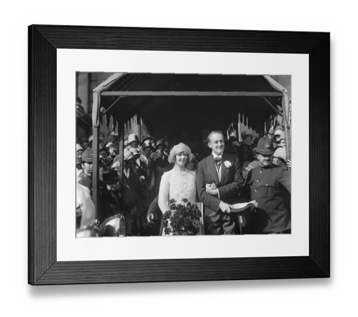 Framed Print : The wedding of the Earl of Bective and Lady Clarke at the Brompton Oratory. 18 Framed Print : The wedding of the Earl of Bective and Lady Clarke at the Brompton Oratory. 18