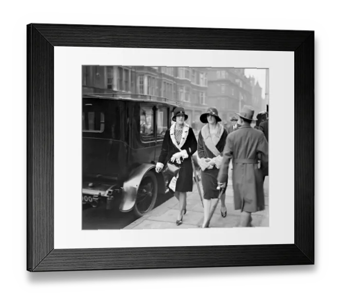 Framed Print : Nall-Cain: Pennyman wedding at St Marks North Audley street. Photo Shows: Miss Sheila Lockie Framed Print : Nall-Cain: Pennyman wedding at St Marks North Audley street. Photo Shows: Miss Sheila Lockie