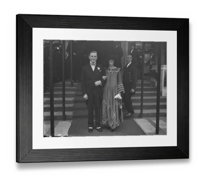 Framed Print : Irish society wedding in London. Mr Raoul Francis Joyce, and Miss Margaret Jean Martyn