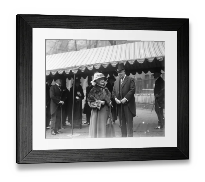 Framed Print : The Late Sir Arthur Sullivans Nephew Married The wedding took place at the Chapel