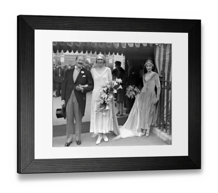 Framed Print : Wedding of Mr Kenneth Tomas (Ashley House, Penylan, Cardiff) and Miss E. M. Gantlett (of Fairford