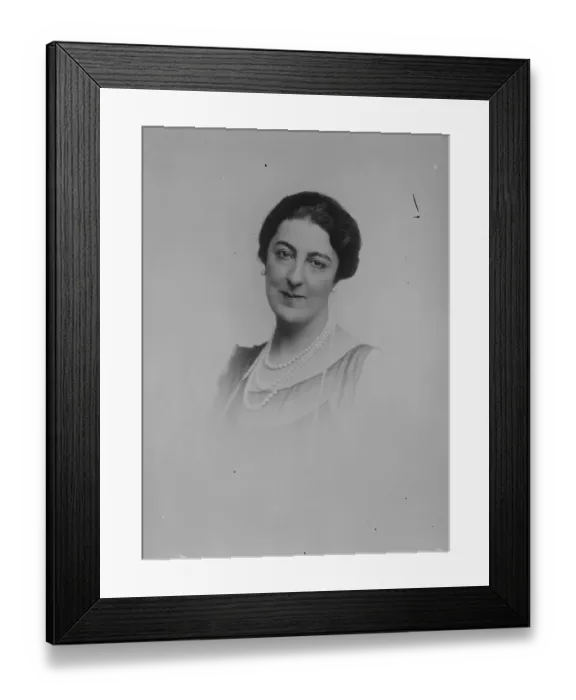 Framed Print : To marry General Primo De Rivera. Mme Mimi de Castellanos. 1 May 1928 Framed Print : To marry General Primo De Rivera. Mme Mimi de Castellanos. 1 May 1928