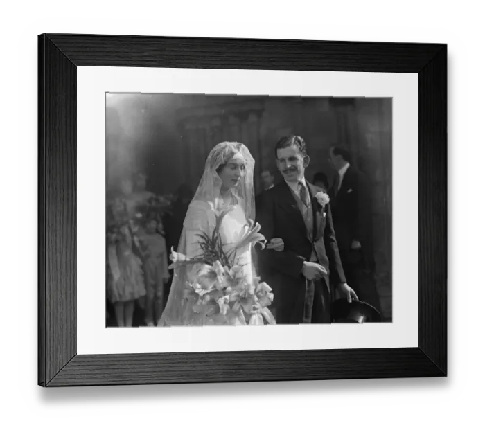 Framed Print : The Salisbury Cathedral wedding of Viscount Hambleden and Lady Patricia Herbert