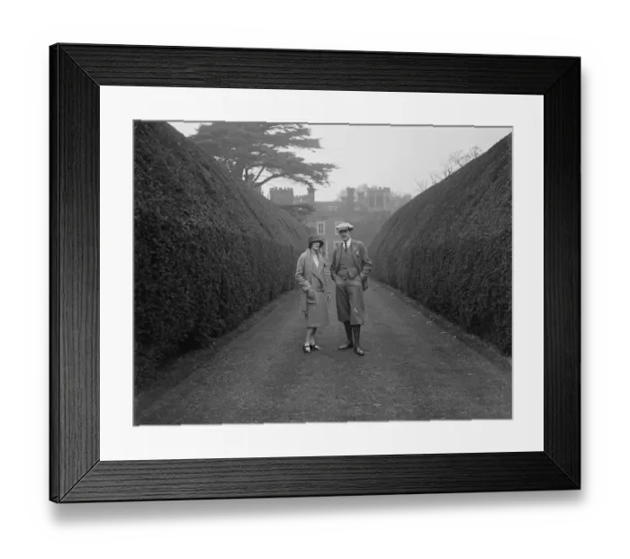 Framed Print : A Tudor Mansion for Sir Stephen Lennards Canadian bride. Wickham Court. 2 Framed Print : A Tudor Mansion for Sir Stephen Lennards Canadian bride. Wickham Court. 2