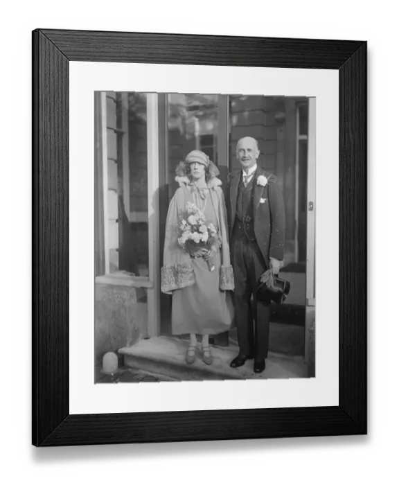 Framed Print : Lady Cordon Lennox weds Baron Cederstron at Haveringland, near Norwich. Bride and Bridegroom Framed Print : Lady Cordon Lennox weds Baron Cederstron at Haveringland, near Norwich. Bride and Bridegroom