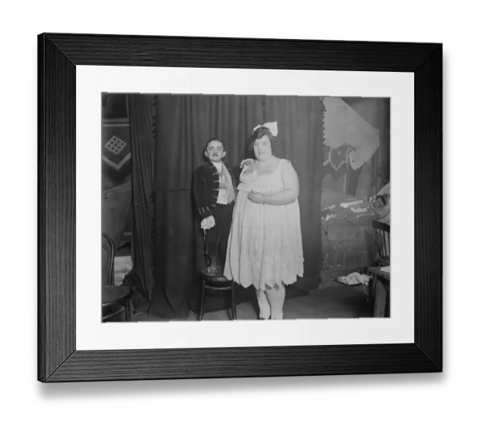 Framed Print : Dwarf marries the fat lady. Worlds Fair showmen at the Agricultural Hall celebrated Framed Print : Dwarf marries the fat lady. Worlds Fair showmen at the Agricultural Hall celebrated