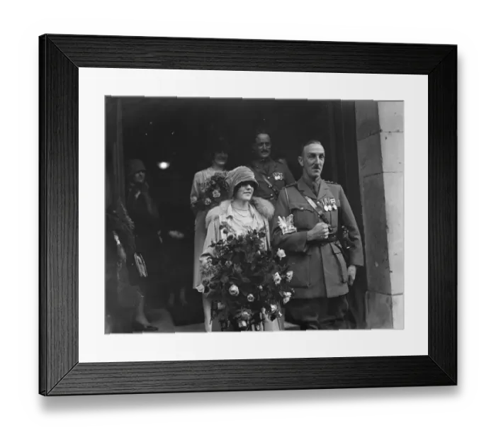 Framed Print : Wedding. Capt G Creffield and Miss C E Temple leaving St George s, Hanover Square Framed Print : Wedding. Capt G Creffield and Miss C E Temple leaving St George s, Hanover Square