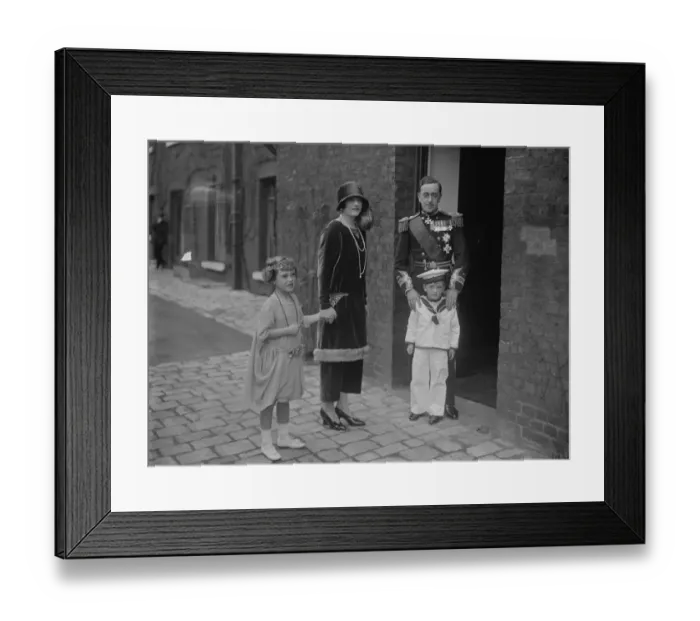 Framed Print : The wedding of Lady Louise Mountbatten and the Crown Prince of Sweden at the Chapel Royal Framed Print : The wedding of Lady Louise Mountbatten and the Crown Prince of Sweden at the Chapel Royal