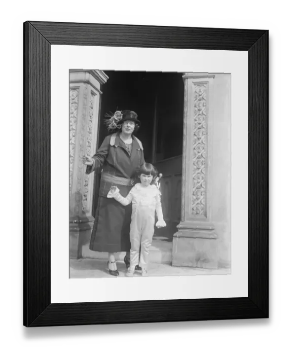 Framed Print : The Queens nephew and the Earl of Huntingdons niece The marriage of the Earl of Eltham Framed Print : The Queens nephew and the Earl of Huntingdons niece The marriage of the Earl of Eltham