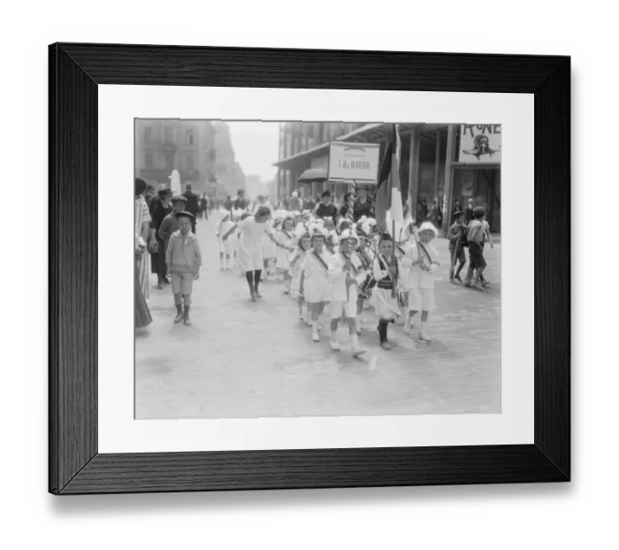 Framed Print : King Alexander weds Princess Marie of Rumania in Belgrade. Serbian children in Framed Print : King Alexander weds Princess Marie of Rumania in Belgrade. Serbian children in