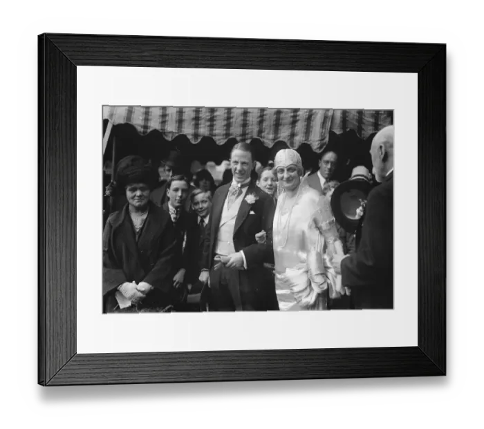 Framed Print : Wedding. Miss E Scotney was married at St Clement Dans to Mr D H Russell. Bride and Bridegroom Framed Print : Wedding. Miss E Scotney was married at St Clement Dans to Mr D H Russell. Bride and Bridegroom