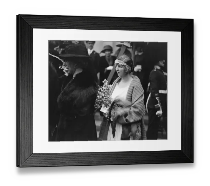 Framed Print : The Hon Diamond Hardinge Weds The Hon Diamond Hardinge married Captain R Abercromby Framed Print : The Hon Diamond Hardinge Weds The Hon Diamond Hardinge married Captain R Abercromby