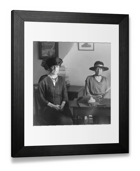 Framed Print : Present for Princess Mary from 50, 000 Voluntary Aid Detachment A wonderful diamond Framed Print : Present for Princess Mary from 50, 000 Voluntary Aid Detachment A wonderful diamond