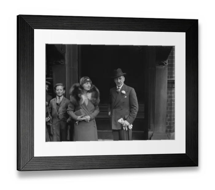 Framed Print : Lady Bonns wedding. Lady Bonn, formerly the wife of Sir Max Bonn, the millionaire Framed Print : Lady Bonns wedding. Lady Bonn, formerly the wife of Sir Max Bonn, the millionaire