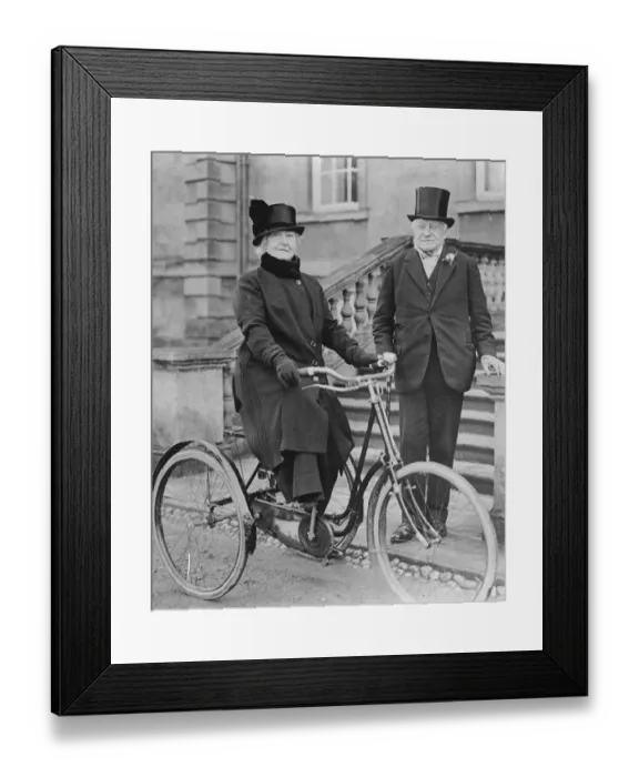 Framed Print : Earl and Countess of Coventry celebrate 62nd anniversary of their wedding. 24 January Framed Print : Earl and Countess of Coventry celebrate 62nd anniversary of their wedding. 24 January