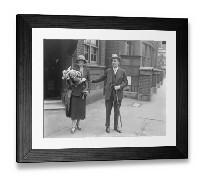Framed Print : Saturdays interesting stage wedding. Mr Leslie Faber was married to Miss Gladys Framed Print : Saturdays interesting stage wedding. Mr Leslie Faber was married to Miss Gladys