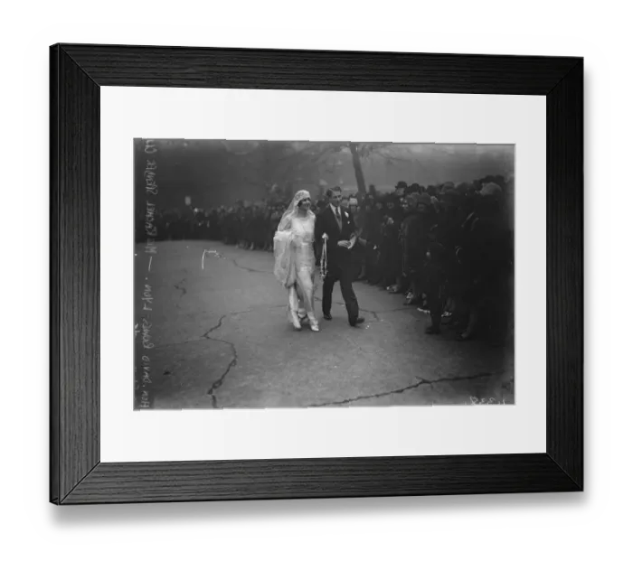 Framed Print : The marriage between the Hon David Bowes Lyon, and Miss Rachel Spender Clay, took Framed Print : The marriage between the Hon David Bowes Lyon, and Miss Rachel Spender Clay, took