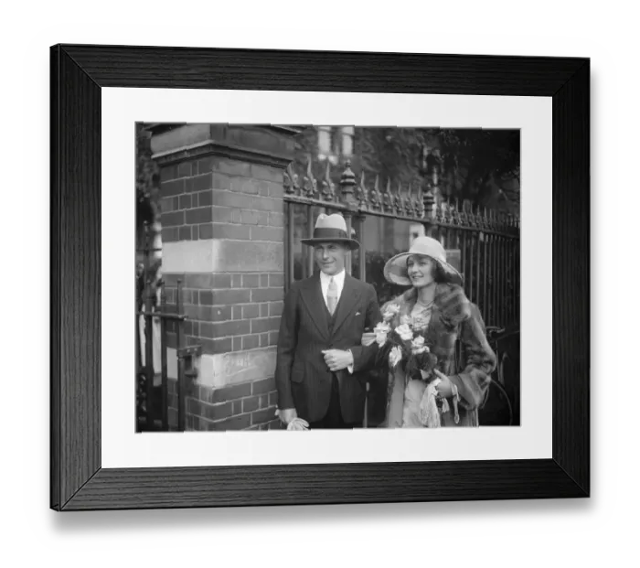 Framed Print : Fay Comptons understudy weds. Miss Joan Kingdon, understudy of Fay Compton Framed Print : Fay Comptons understudy weds. Miss Joan Kingdon, understudy of Fay Compton