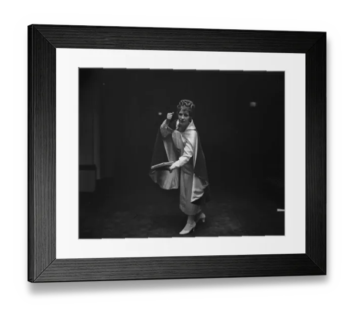 Framed Print : To drive the devil out of Great Britain. Mrs Aimee McPherson the Los Angeles hot - gospeller Framed Print : To drive the devil out of Great Britain. Mrs Aimee McPherson the Los Angeles hot - gospeller