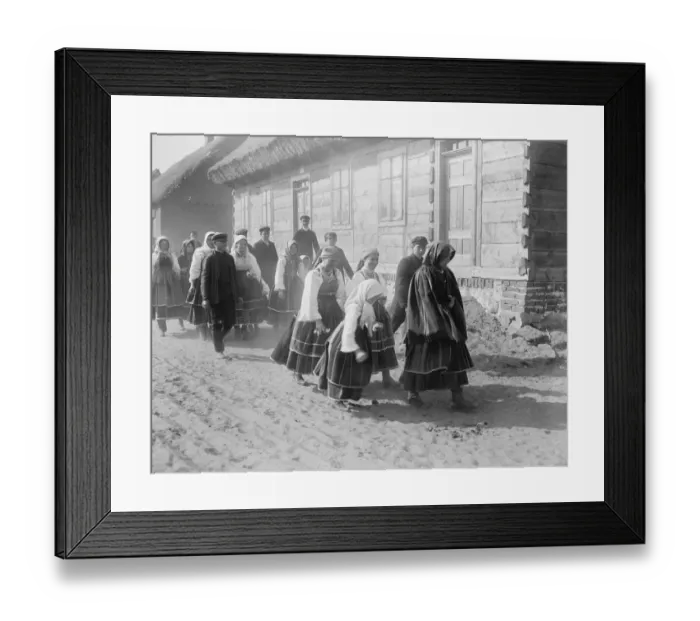 Framed Print : Warsaw, Poland. Peasant types. 25 October 1921 Framed Print : Warsaw, Poland. Peasant types. 25 October 1921