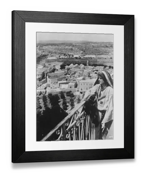 Framed Print : A striking new picture of Jerusalem, viewed from the Mount of Olives. 24 December 1926 Framed Print : A striking new picture of Jerusalem, viewed from the Mount of Olives. 24 December 1926