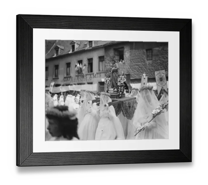Framed Print : Boulogne France, Procession of our lady of Boulogne A shrine in the procession Framed Print : Boulogne France, Procession of our lady of Boulogne A shrine in the procession