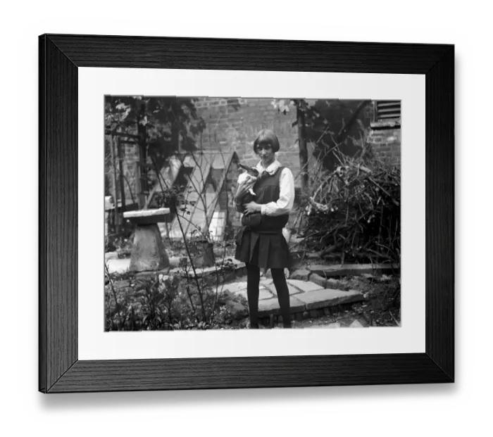 Framed Print : Miss Greta Hunt, aged 14, of Holland Park, London, who has just made her public