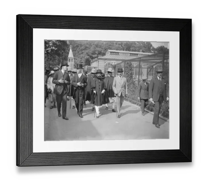 Framed Print : The Regent of Abyssinia at the zoo. 9 July 1924