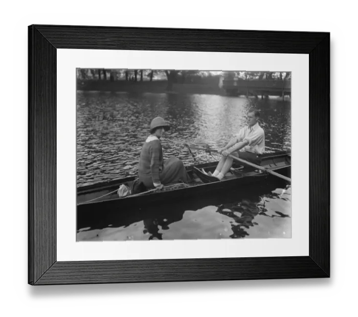 Framed Print : Blind oarsmans wife as cox. Captain Ian Fraser, CBE, Chairman of St Dunstan Framed Print : Blind oarsmans wife as cox. Captain Ian Fraser, CBE, Chairman of St Dunstan