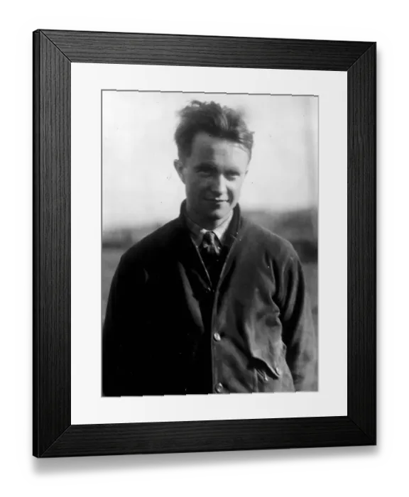 Framed Print : Mr Brandon Wentworth, a Californian undergraduate, who, with a home made radio Framed Print : Mr Brandon Wentworth, a Californian undergraduate, who, with a home made radio