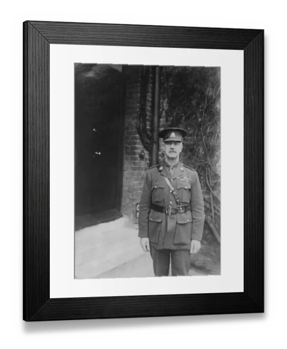 Framed Print : East Surreys oldest soldier retiring. Major J J Pope, the oldest serving soldier Framed Print : East Surreys oldest soldier retiring. Major J J Pope, the oldest serving soldier
