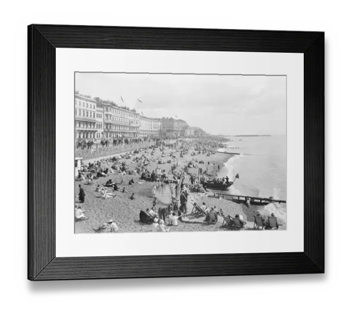 Framed Print : Hastings a town in the county of East Sussex 1925 Framed Print : Hastings a town in the county of East Sussex 1925