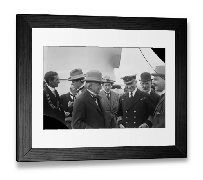 Framed Print : Mr Lloyd George leaves for America. Mr Lloyd George chatting to Captain Rostron