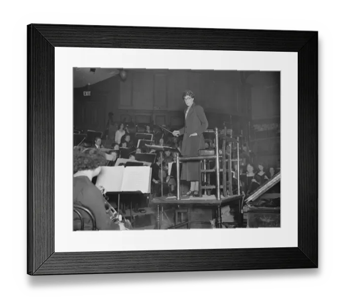 Framed Print : Womens Orchestra Miss Gwynne Kimpton conductor of the new British womens symphony Framed Print : Womens Orchestra Miss Gwynne Kimpton conductor of the new British womens symphony