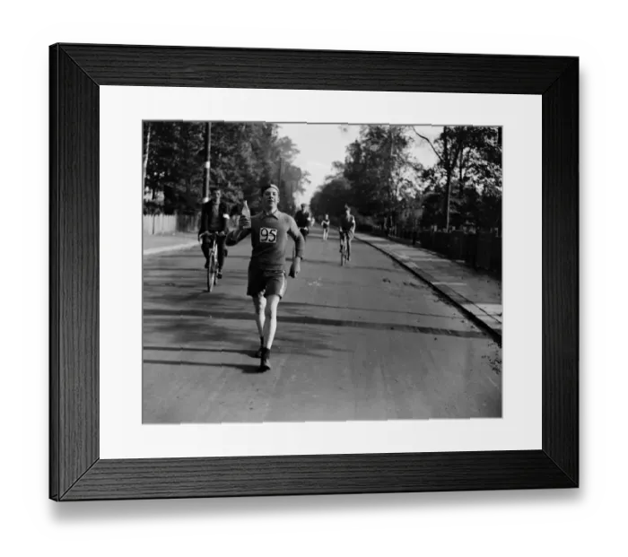 Framed Print : Surrey Walking Club Races W Jessop in the race 15 September 1923 Framed Print : Surrey Walking Club Races W Jessop in the race 15 September 1923