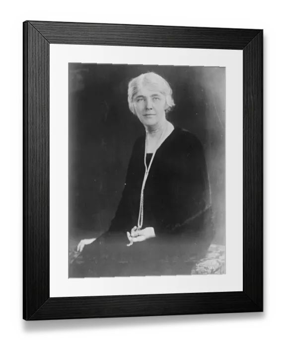 Framed Print : Mrs Hoover ( Lou Henry Hoover ), wife of President Hoover. 1928 Framed Print : Mrs Hoover ( Lou Henry Hoover ), wife of President Hoover. 1928