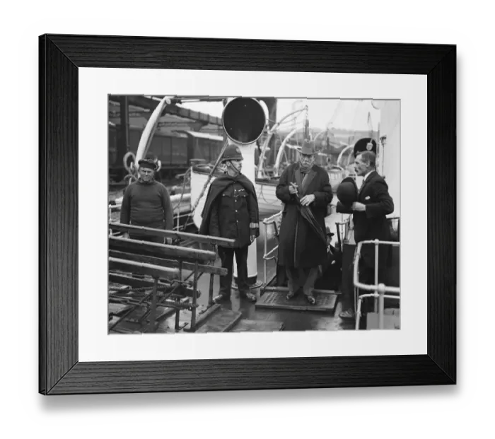 Framed Print : Zaghlul Pasha arrives Zaghlul Pasha, the Egyptian Prime Minister, has arrived Framed Print : Zaghlul Pasha arrives Zaghlul Pasha, the Egyptian Prime Minister, has arrived