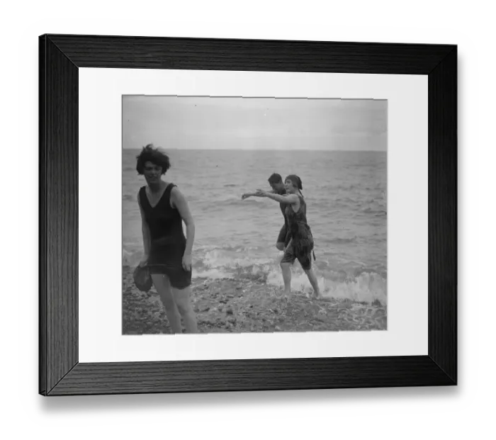 Framed Print : New seaside resort, Pourville Sur Mer near Dieppe attracts social stars Lady Diana