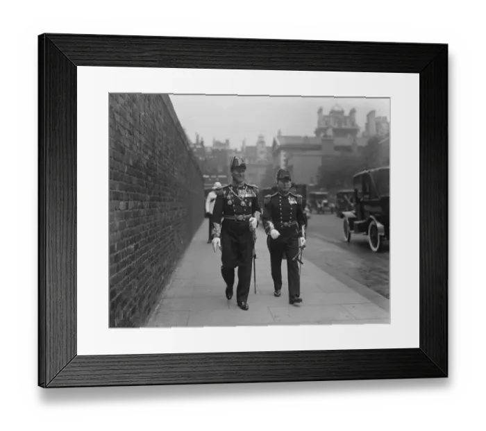 Framed Print : The Kings levee. Rear Admiral Evans of the Broke ( left ) leaving. 1 June 1928