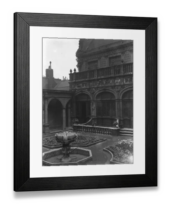 Framed Print : The New London Club The beautiful garden at 46, Grosvenor Street, formerly Framed Print : The New London Club The beautiful garden at 46, Grosvenor Street, formerly