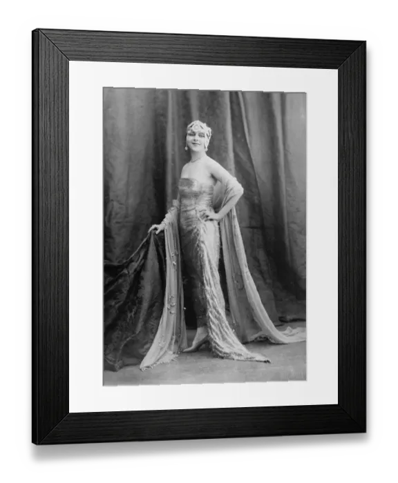 Framed Print : Most highly paid actress in Spain Senorita Senano, of the Apollo theatre, Madrid Framed Print : Most highly paid actress in Spain Senorita Senano, of the Apollo theatre, Madrid