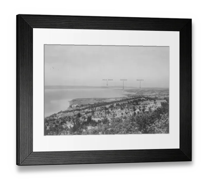Framed Print : Turks at Erenkeui ?anakkale which the Tukish army has violated the neutral zone Framed Print : Turks at Erenkeui ?anakkale which the Tukish army has violated the neutral zone