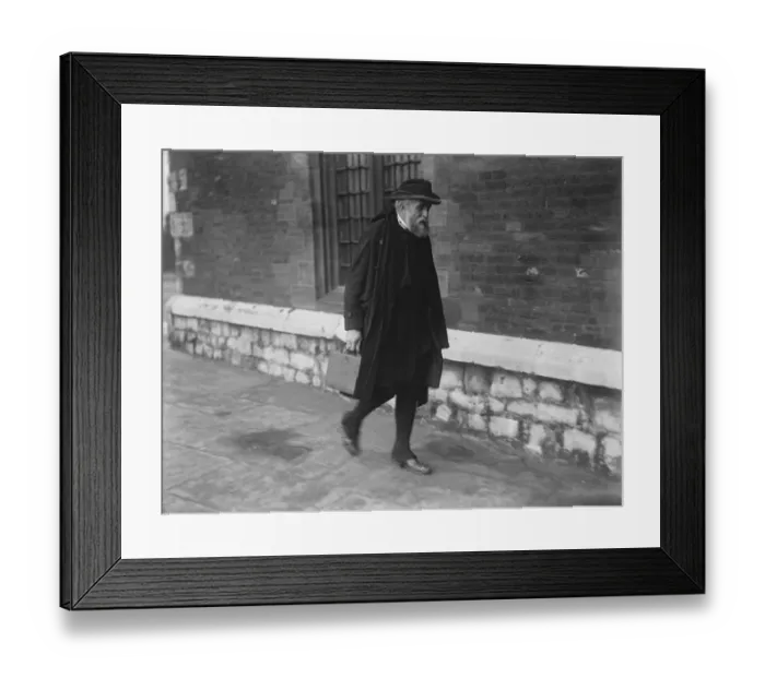 Framed Print : Bishops conference of new prayer book at Lambeth Palace. The Rt Rev Lord W Gascoyne Cecil Framed Print : Bishops conference of new prayer book at Lambeth Palace. The Rt Rev Lord W Gascoyne Cecil