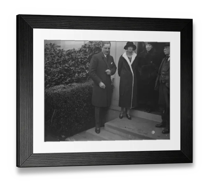 Framed Print : Lord and Lady Ednam canvassing in Hornsby 27 November 1923