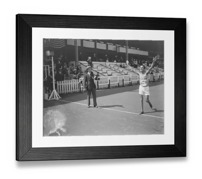 Framed Print : Olympic Games at Antwerp Ugo Frigerio, Italy winning the 10, 000 metres walking Framed Print : Olympic Games at Antwerp Ugo Frigerio, Italy winning the 10, 000 metres walking