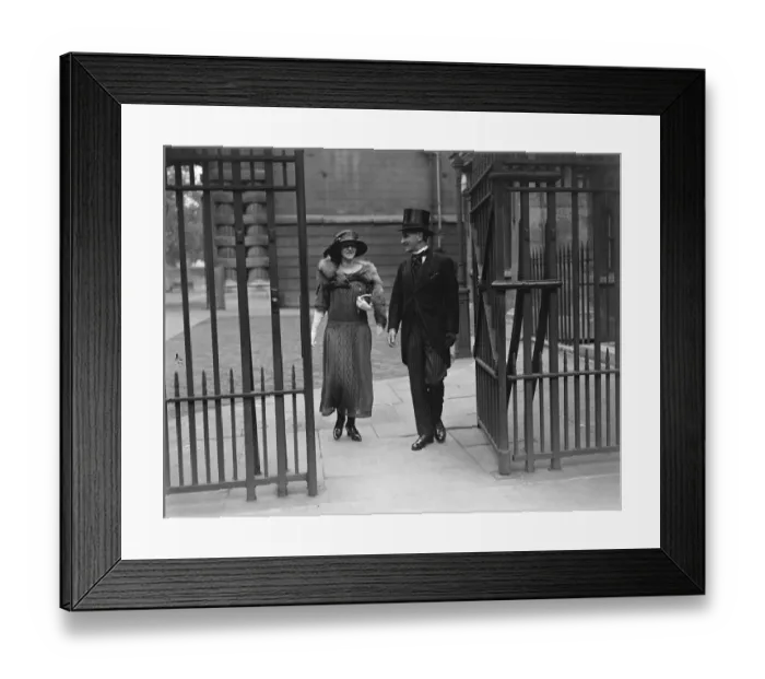 Framed Print : King holds an Investiture The King held an Investiture The King held an Investiture Framed Print : King holds an Investiture The King held an Investiture The King held an Investiture