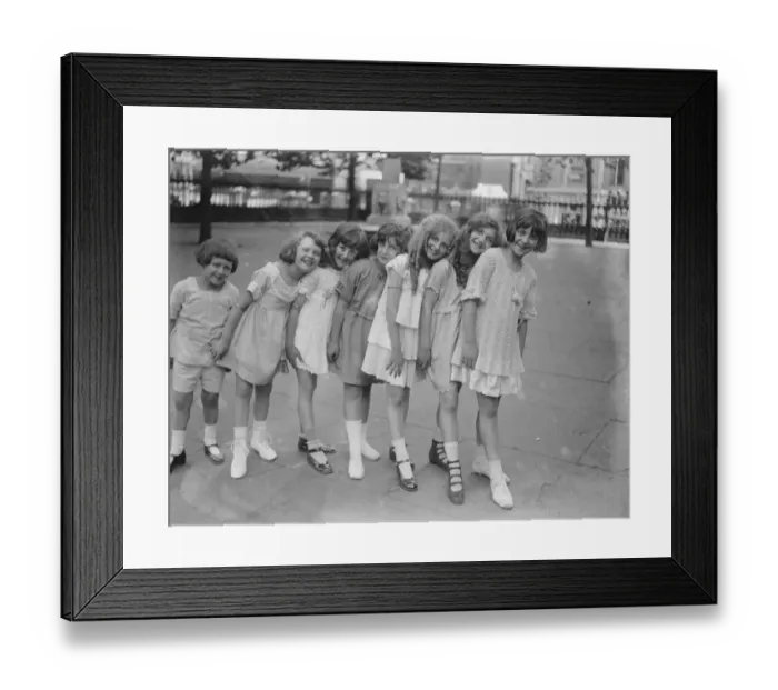 Framed Print : Miss Italia Contis pupils rehearse their bolshevik Revue for theatrical garden Framed Print : Miss Italia Contis pupils rehearse their bolshevik Revue for theatrical garden