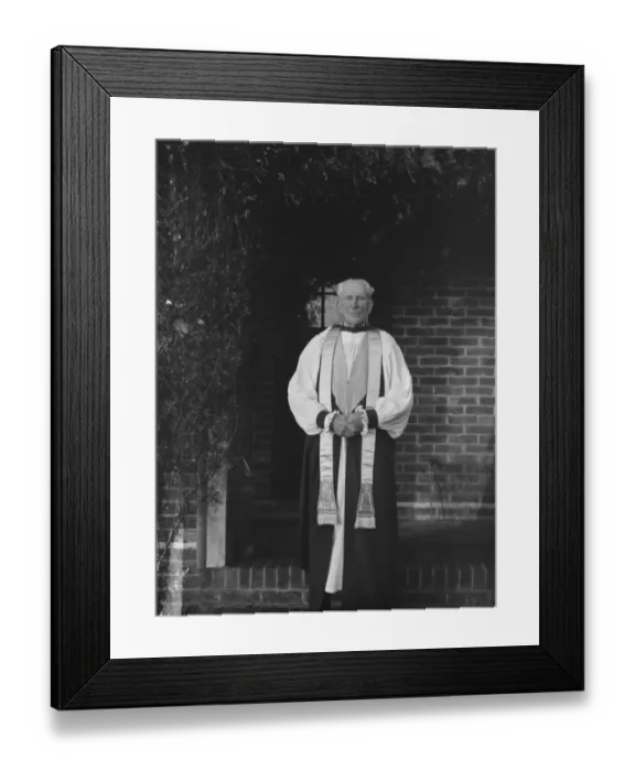 Framed Print : Dr Forrest Browne photographed at Chailey on his 90th birthday. 3 December 1923 Framed Print : Dr Forrest Browne photographed at Chailey on his 90th birthday. 3 December 1923