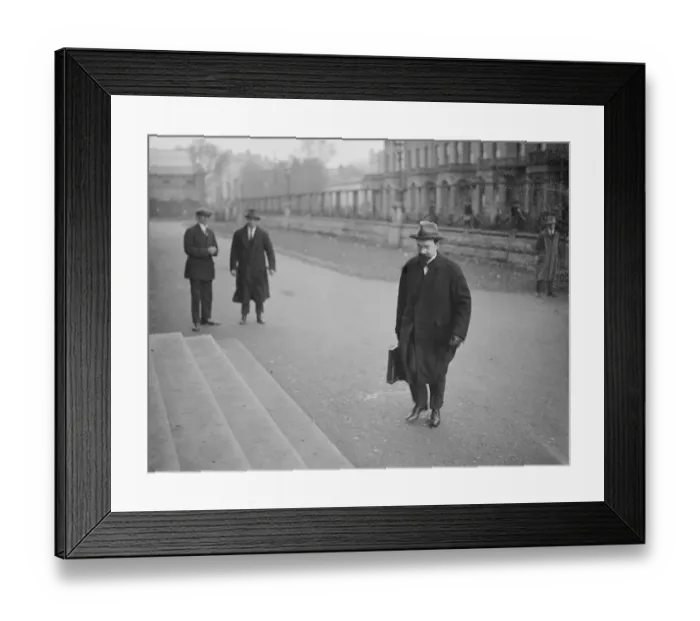 Framed Print : The Dail and the settlement. Fateful session of the Dail Eireann opened Framed Print : The Dail and the settlement. Fateful session of the Dail Eireann opened