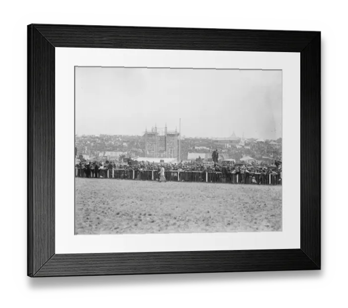 Framed Print : Oakes Day General View of the Hill, Epsom 1919